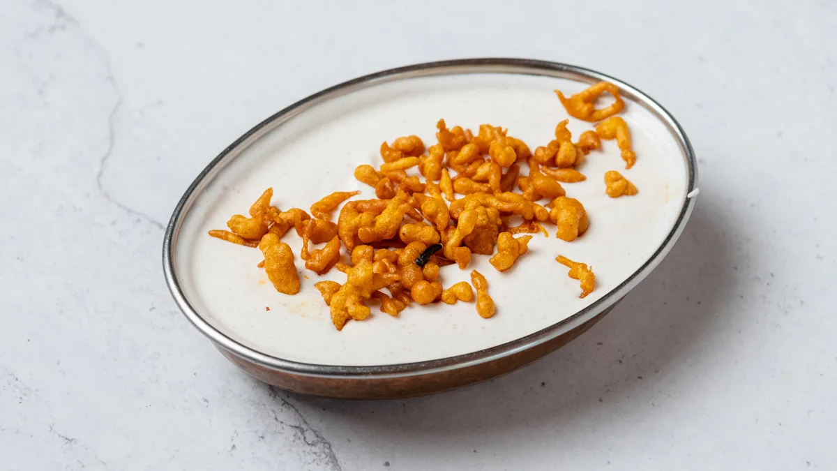 38.Boondi Raita