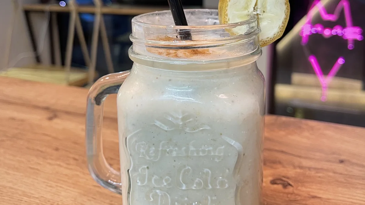 Banana Oatmeal Smoothie