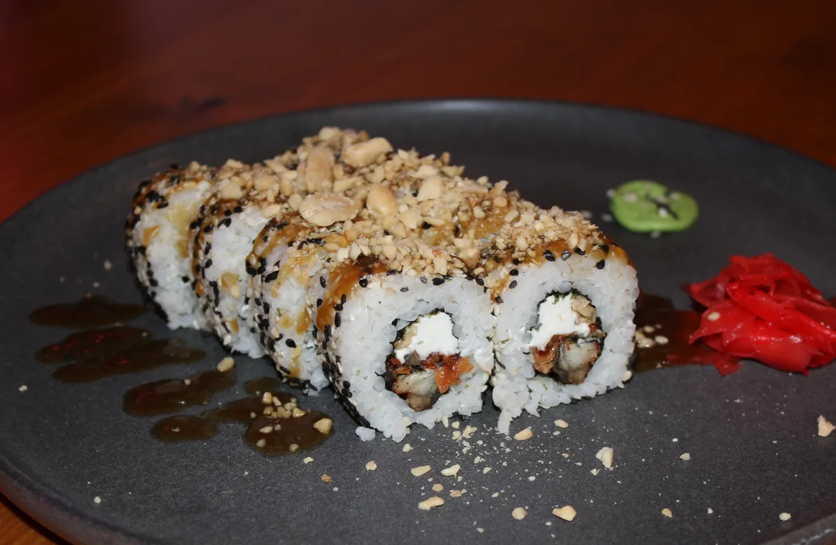 Ell nuts rolls