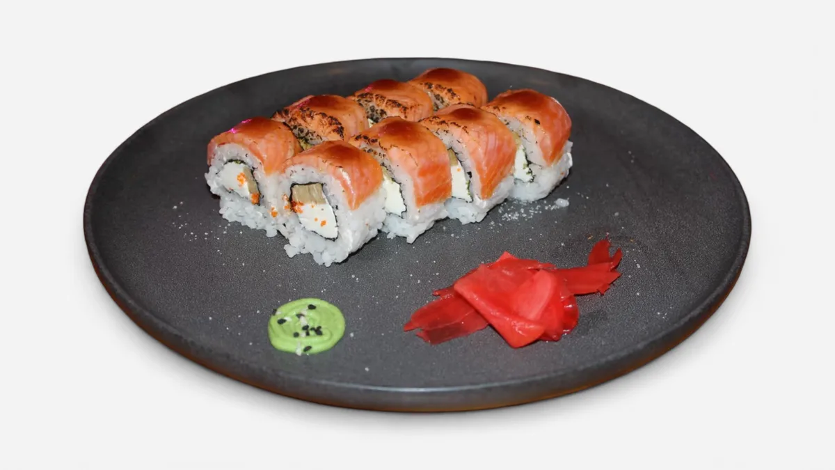 Salmon caramel roll