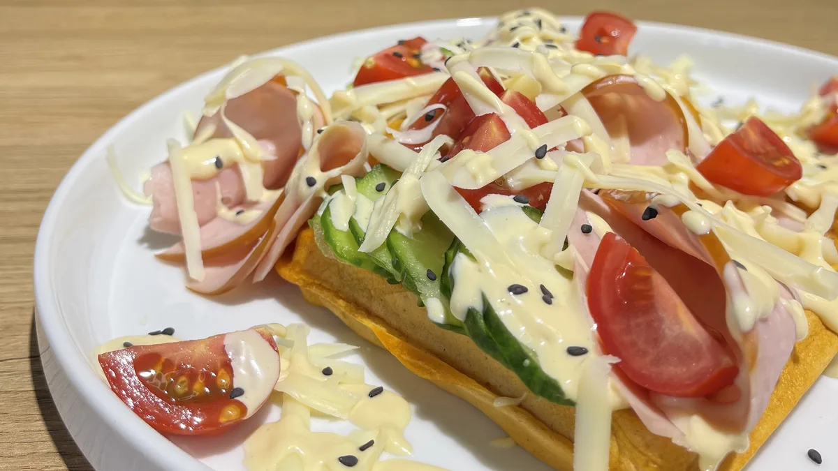 Sandwich Red Waffle
