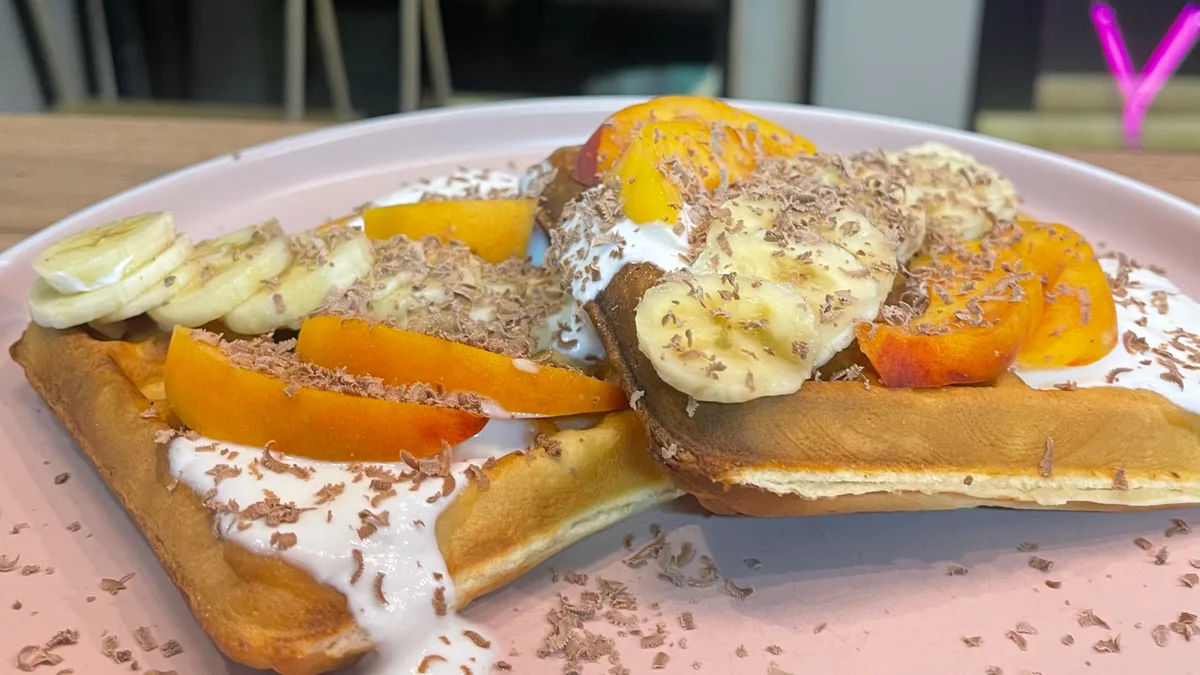 Season Fruit Banana Waffle