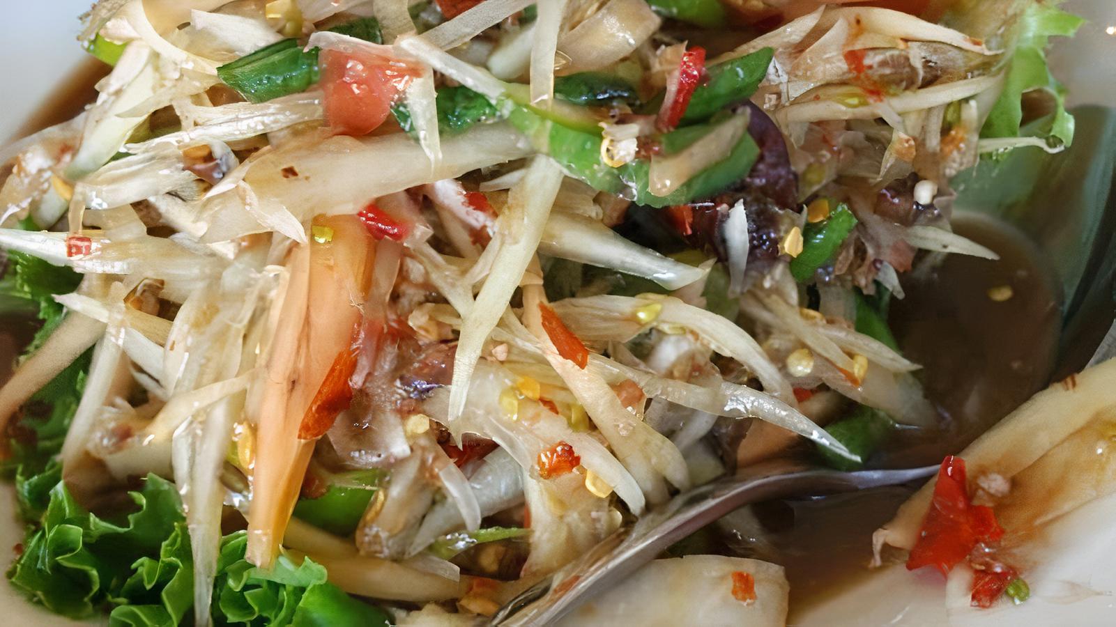 040. A: Papaya Salad | Sum Tum Thai