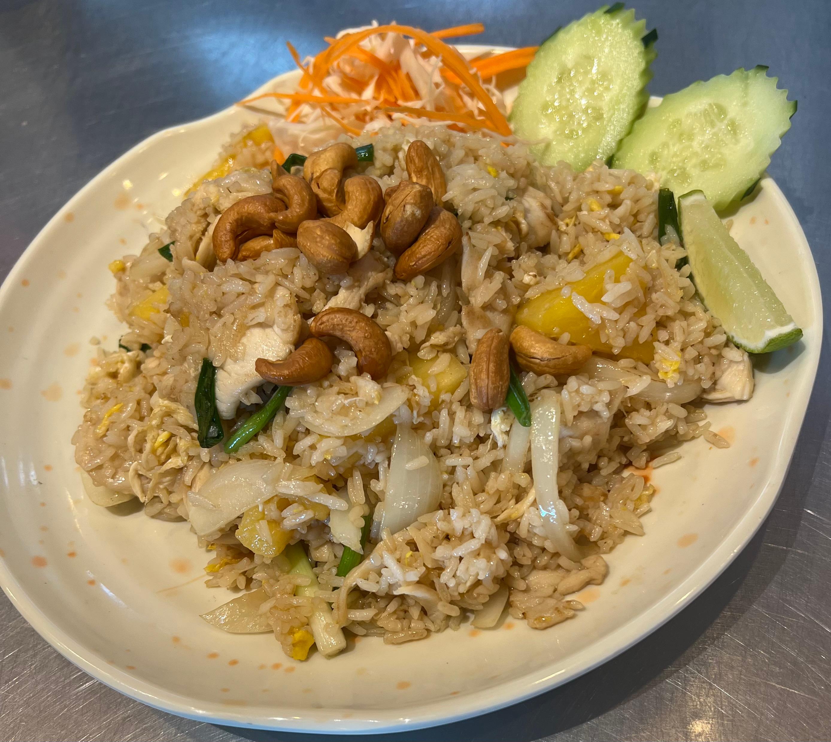068. Pineapple Fried Rice