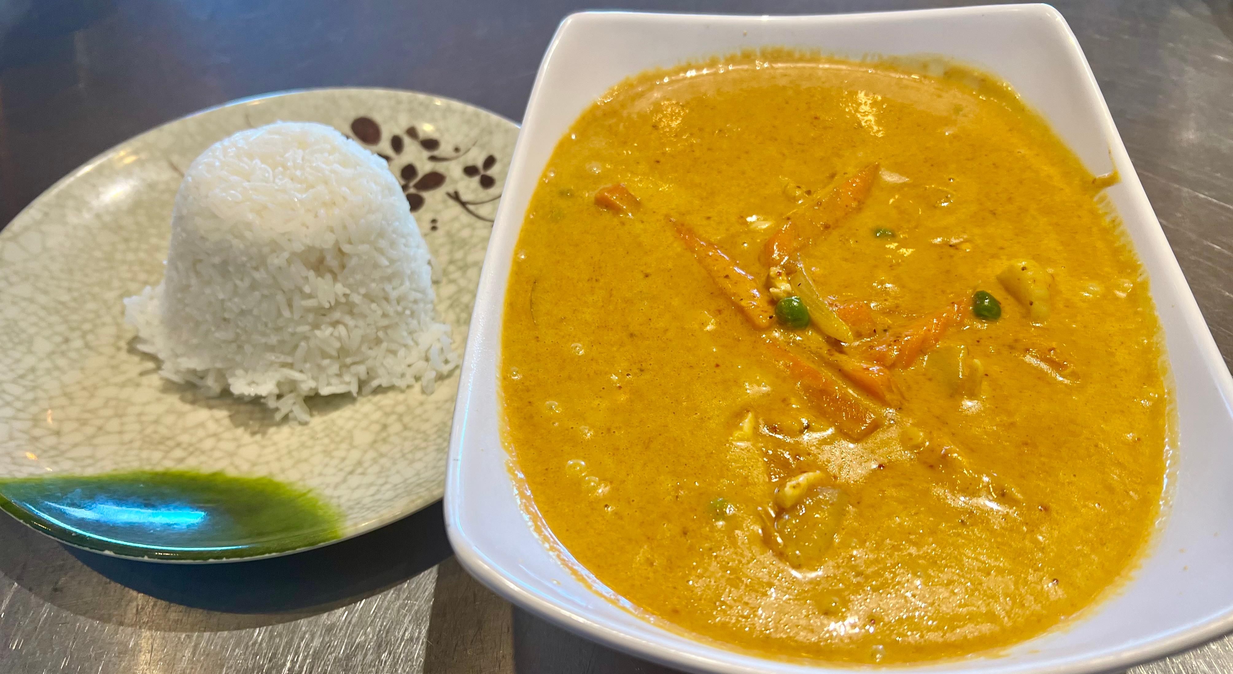 083. Yellow Curry