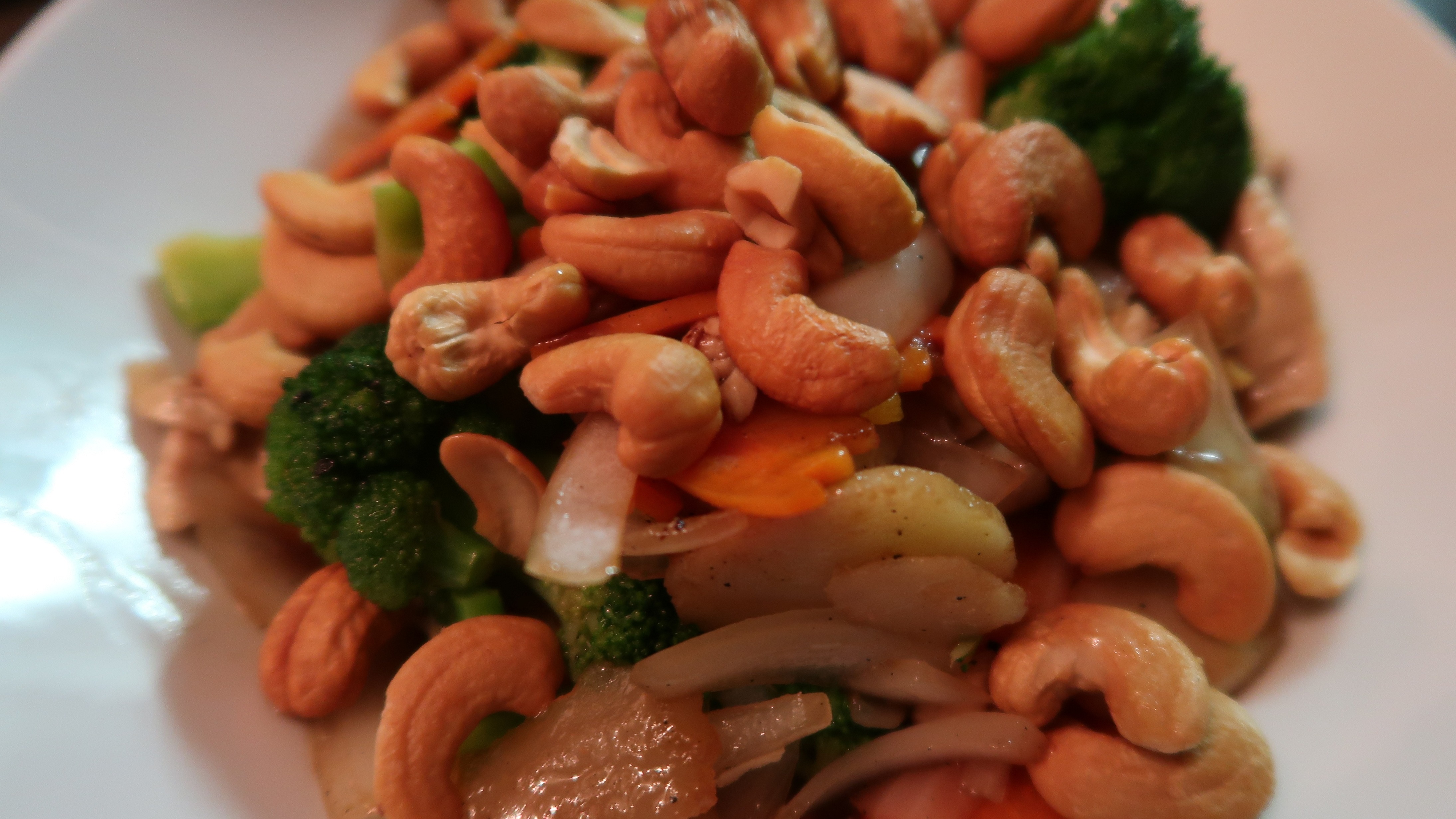103. Pad Cashew