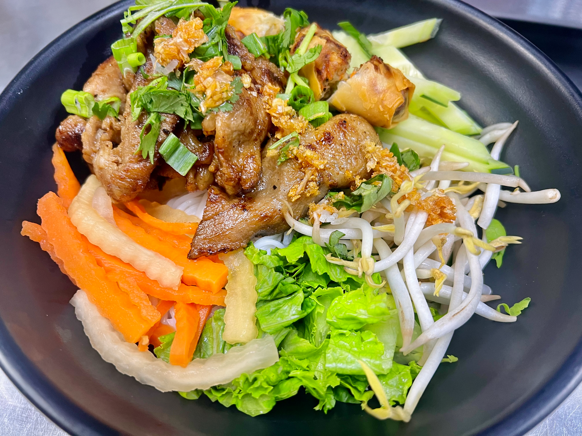 B03. Bún Chả Giò Thịt Nướng