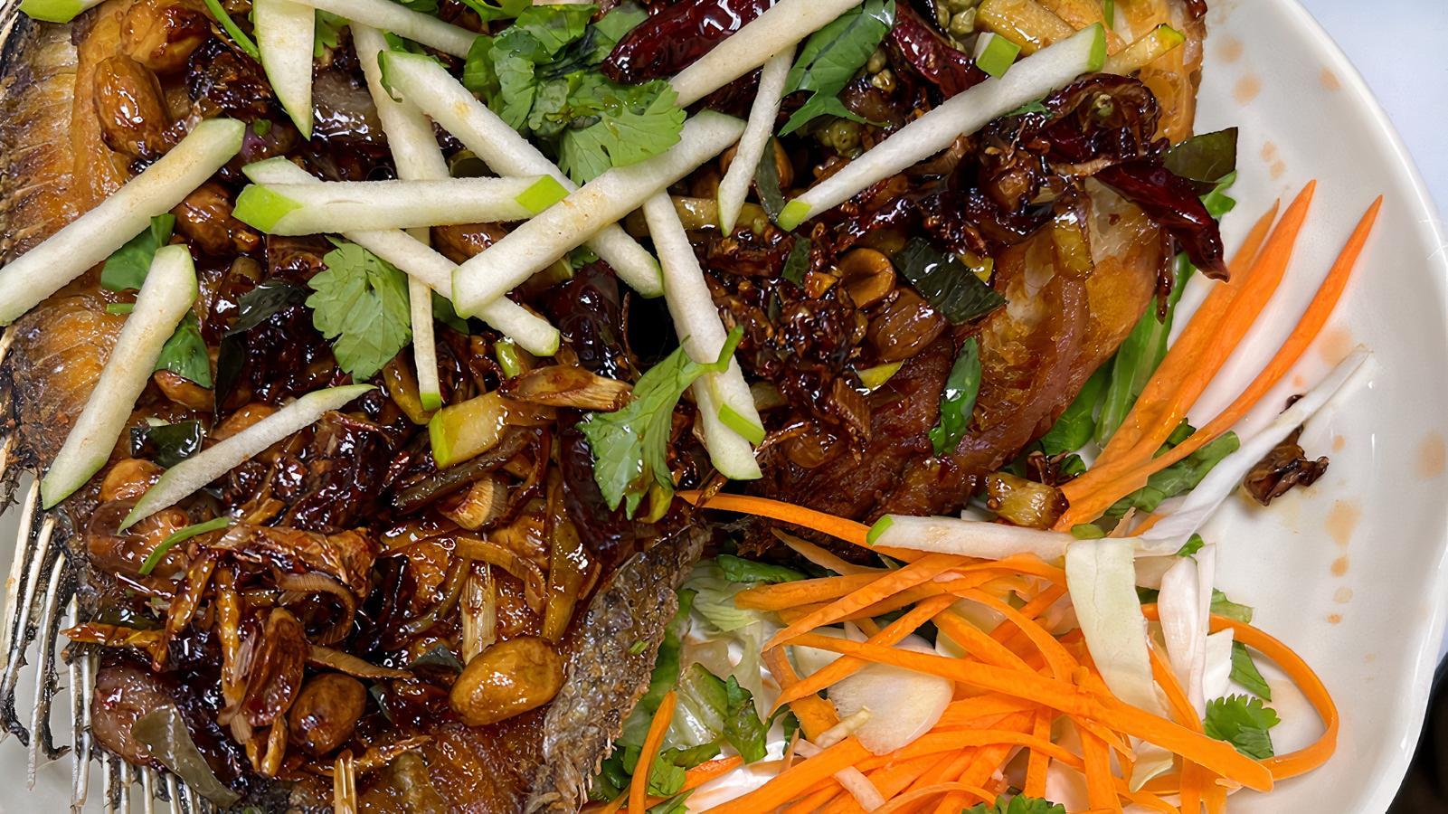 S08. Deep-Fried Tilapia with Fried Thai Herb