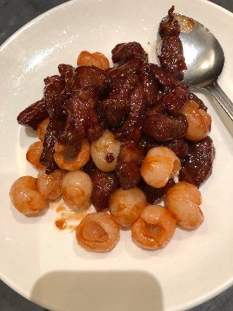 13. Sauteed Beef Cubes with Longan（中式龙眼牛柳粒）