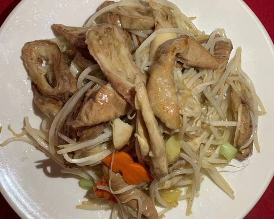 27.Sauteed Pork Intestine w/Sprouts(芽菜炒大肠)