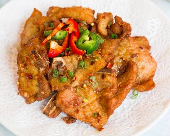 40. Spicy Salt and Pepper Pork Chops(椒盐猪扒)