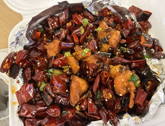 Chicken with Explosive Chili Pepper 重庆飘香辣子鸡