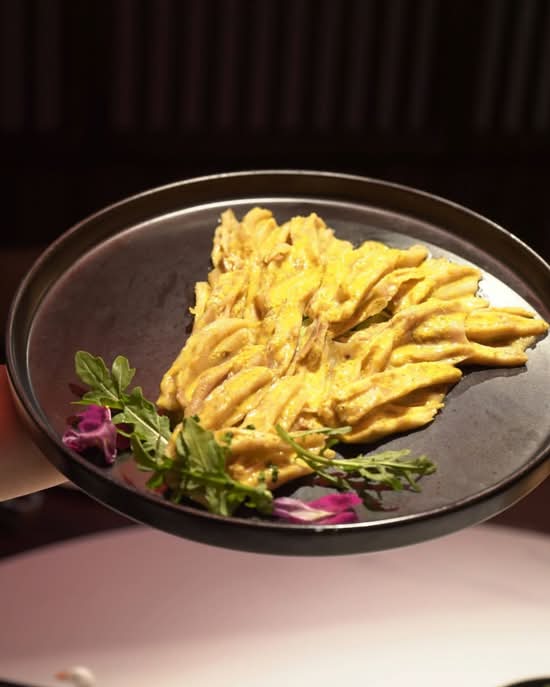 Duck Web with Mustard Sauce 芥末鸭掌