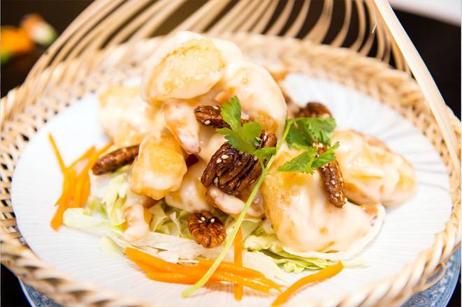 Honey Walnut Prawns 核桃大明虾