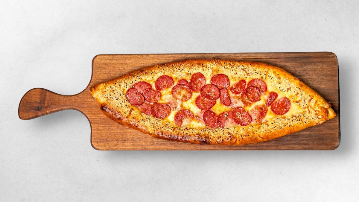 Spezial Pide - Sucuk