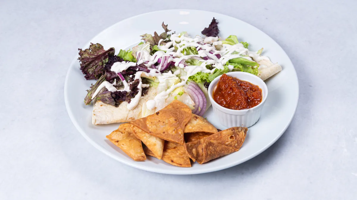 Enchilada polo con cueso