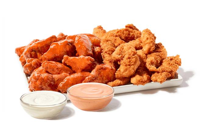 Fingerz and Traditional Wings Zampler Platter