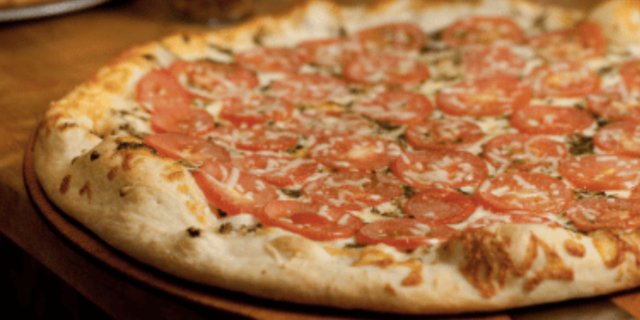 Frog Belly Green Pizza