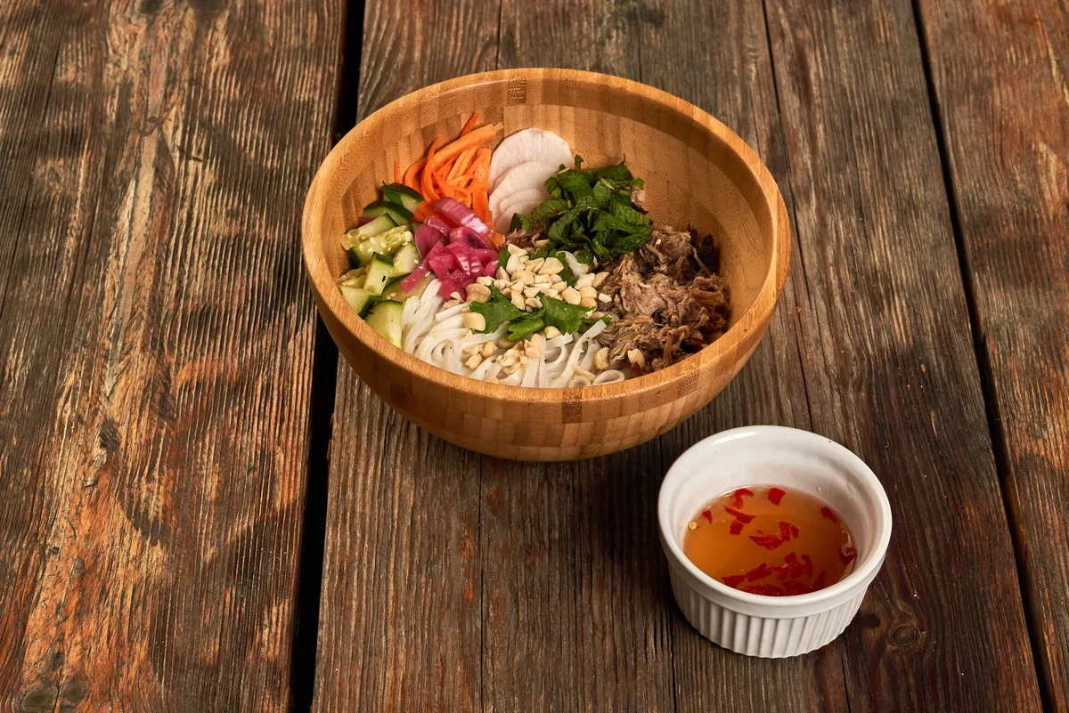 Lemongrass Pulled Pork Noodles Bowl