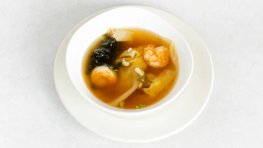 11. Wonton juha s kozicami 虾仁馄饨汤