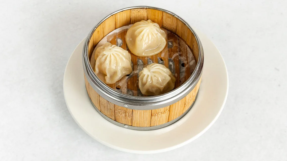 343. Cmoki s svinjino (3 kosi) 小笼包（猪肉, 3个）