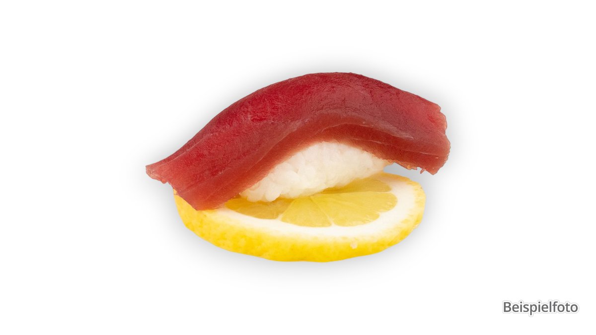 N2. Maguro Nigiri