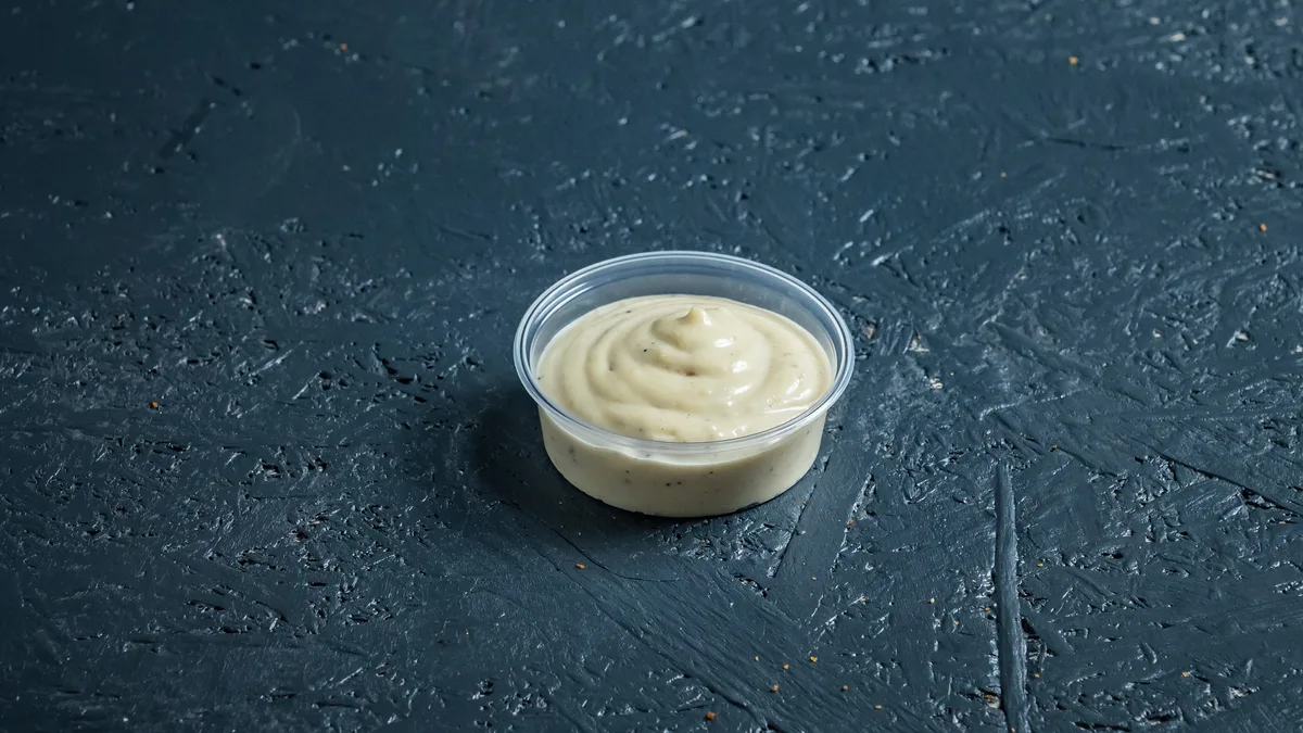 CREAMY GARLIC