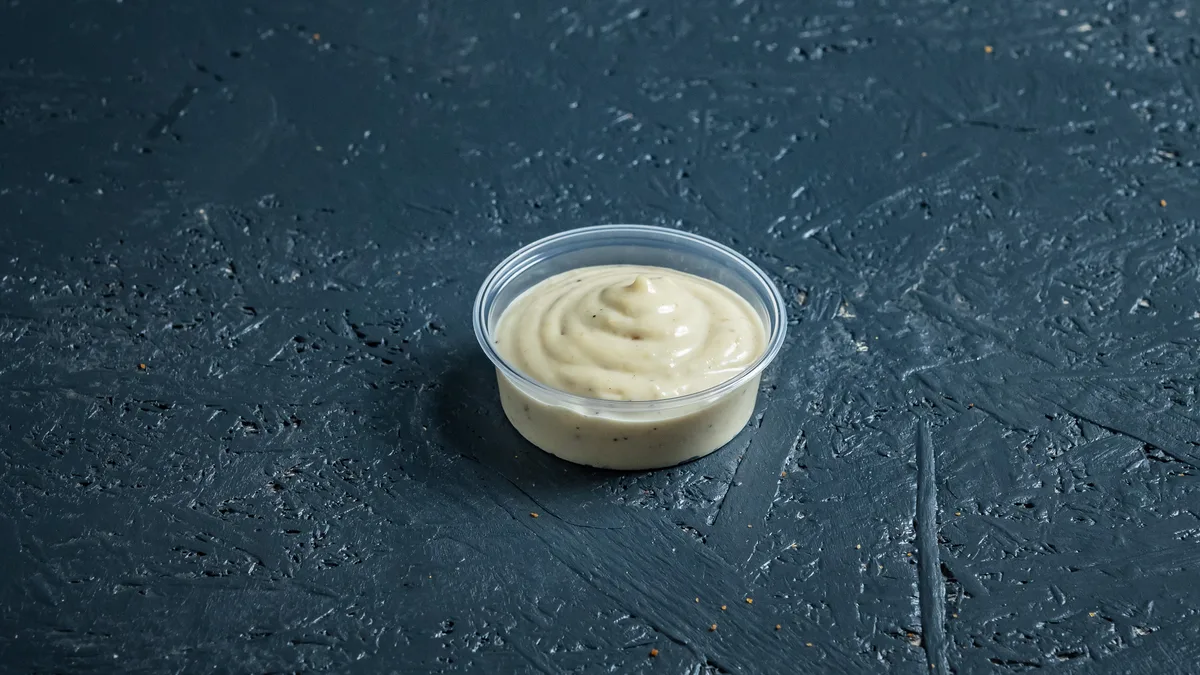 CREAMY GARLIC