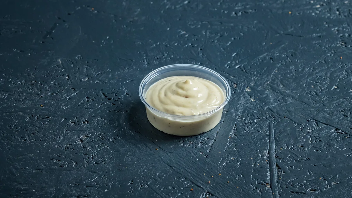 CREAMY GARLIC