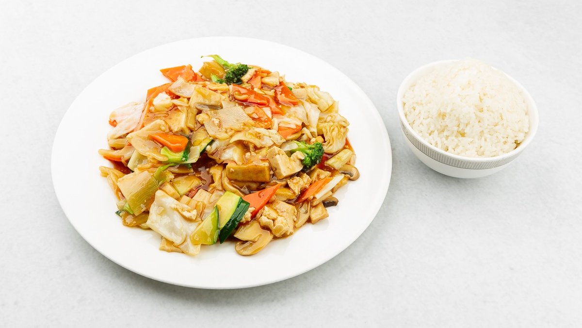 A65. Tofu z gobami in bambusom