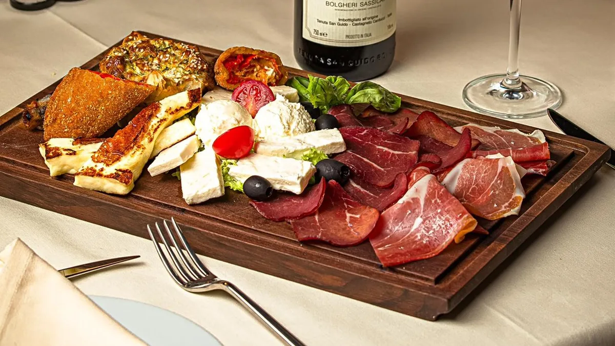 Meze "Zlatni bokal" za dve osobe