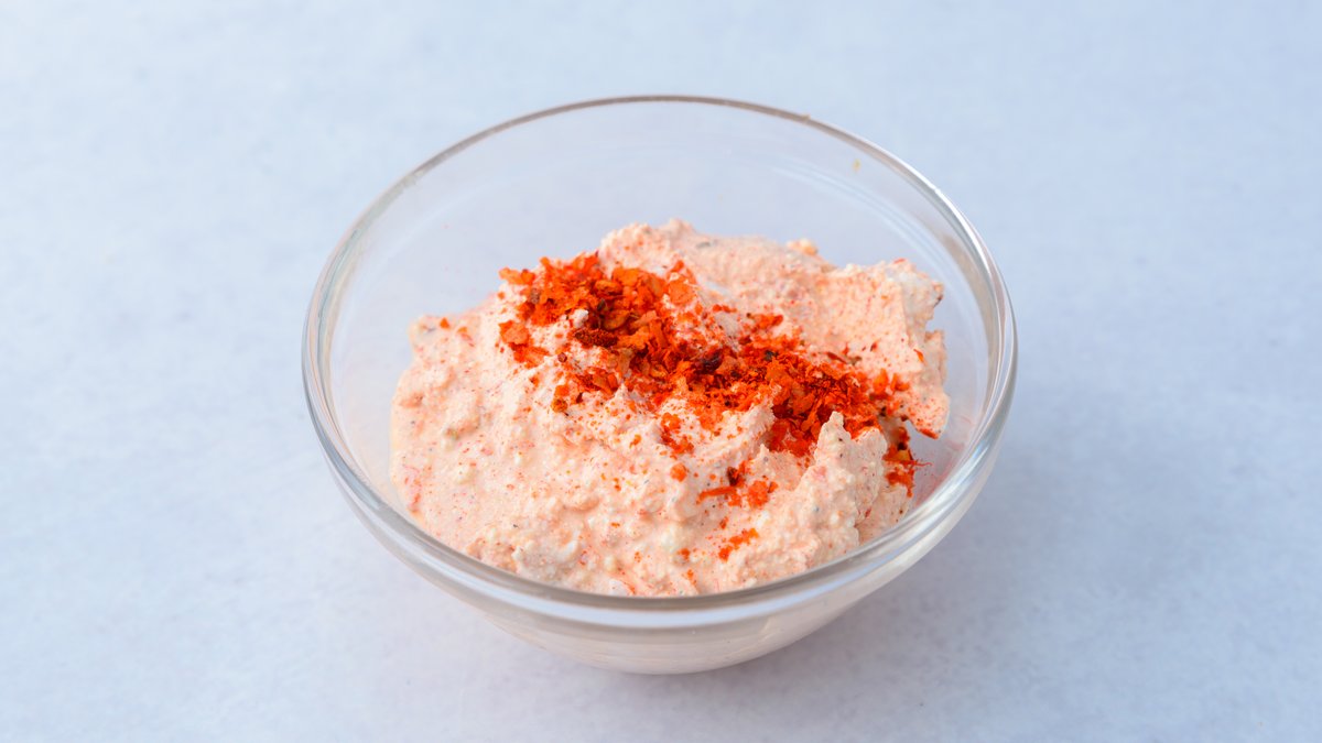 Urnebes salata