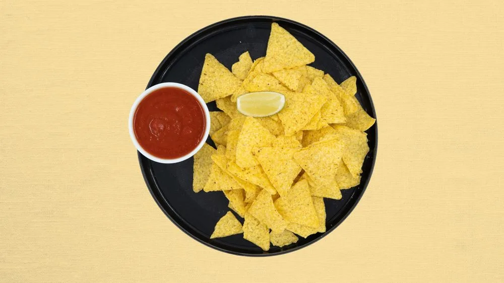 STOR NACHOS and SALSA