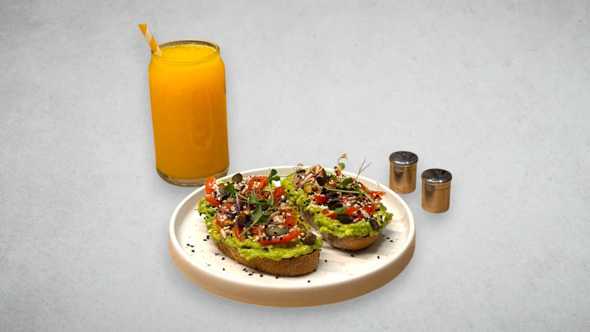 Avocado and juice combo