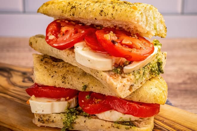 Tomato Mozzarella Sandwich