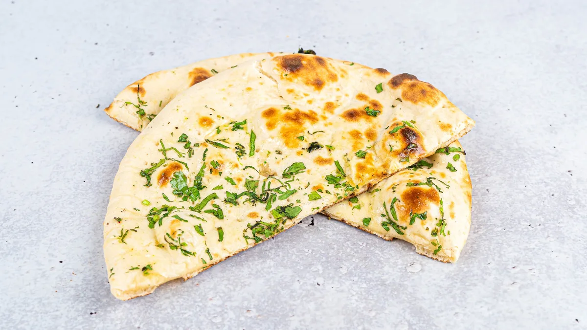 13. Koriander Naan