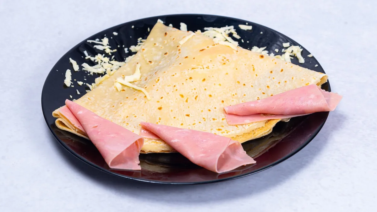 Slana palačinka kačkavalj, šunka